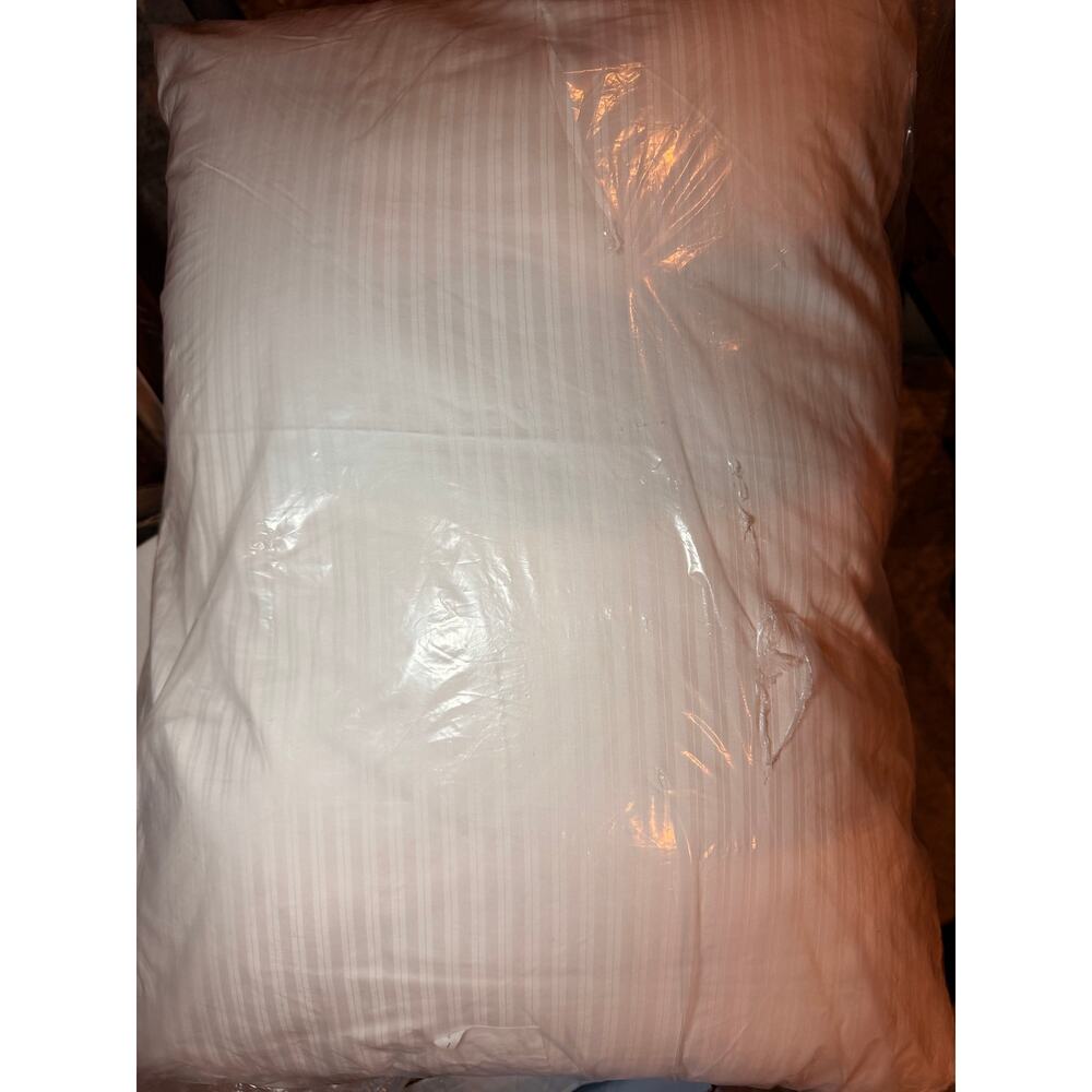 Indulgence Side Sleeper Bed Pillow - Picture 2 of 3
